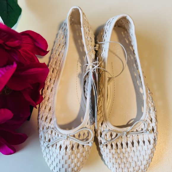 Zara Little Missy Braided Round Toe Ballerinas with Bow Accent - Picture 3 of 5